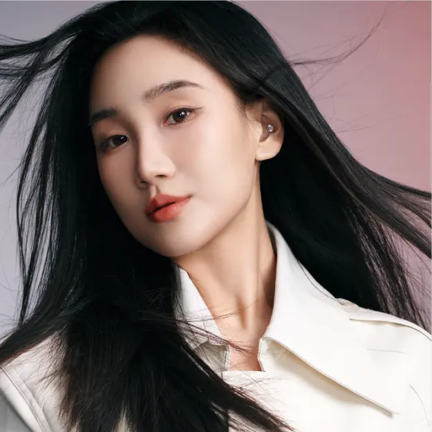 何羽茜